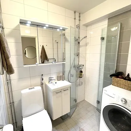 Appartamento Seaside With Parking Space, Close To Metro Helsinki