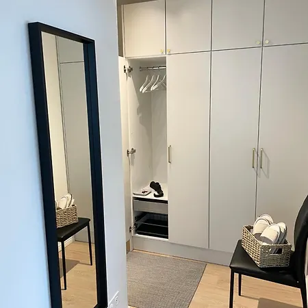 Apartment Seaside With Parking Space, Close To Metro Helsinki